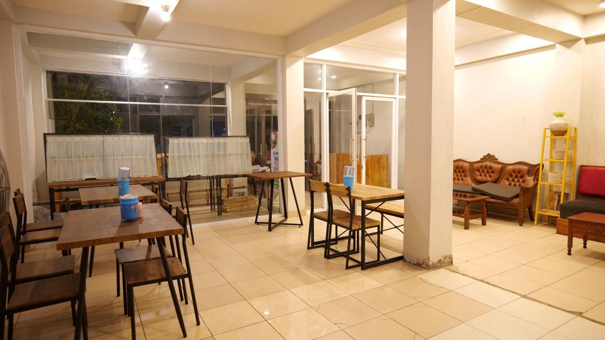 Ngabean Hotel Pelangi Hs מראה חיצוני תמונה